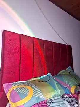 Snapshot of ScarletWitch_X chatting on 09.20.25 ScarletWitch X online show from 09.20.25