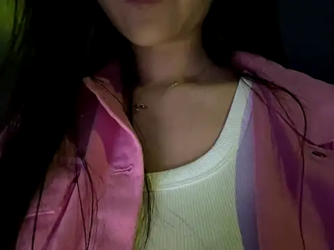 Snapshot of yuer2563 chatting on 10.07.25 yuer2563 online show from 10.07.25