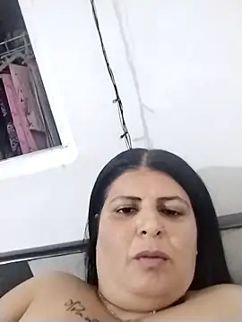 Snapshot of Jann_Riya333 chatting on 12.18.25 Jann Riya333 online show from 12.18.25