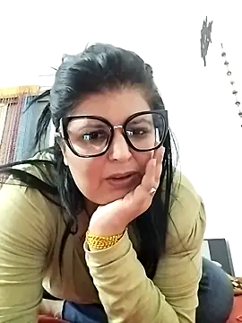 Snapshot of Jann_Riya333 chatting on 03.01.26 Jann Riya333 online show from 03.01.26