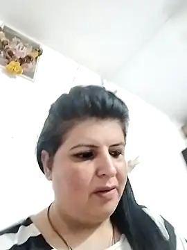 Snapshot of Jann_Riya333 chatting on 04.09.26 Jann Riya333 online show from 04.09.26