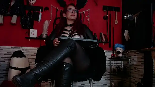 Miss Mirandaa online show from 11.20.25