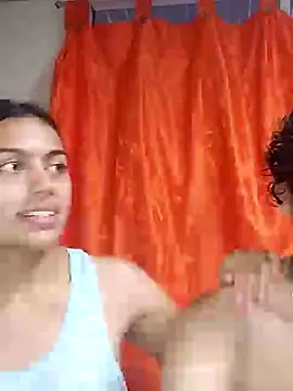 Snapshot of nezuko-uwu chatting on 10.12.25 nezuko-uwu online show from 10.12.25