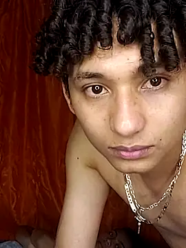 Snapshot of nezuko-uwu chatting on 10.22.25 nezuko-uwu online show from 10.22.25