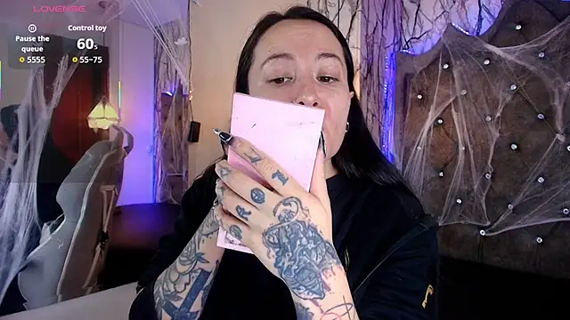 Zami Escobar of online show from 11.05.25