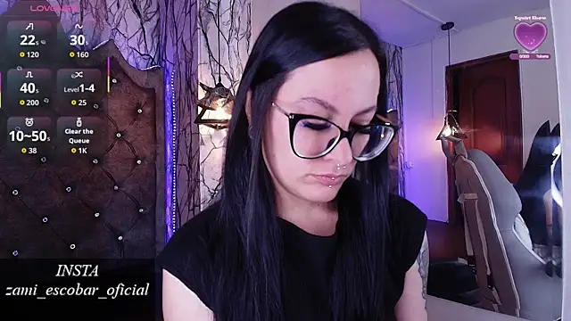 Snapshot of Zami_Escobar_of chatting on 12.19.25 Zami Escobar of online show from 12.19.25