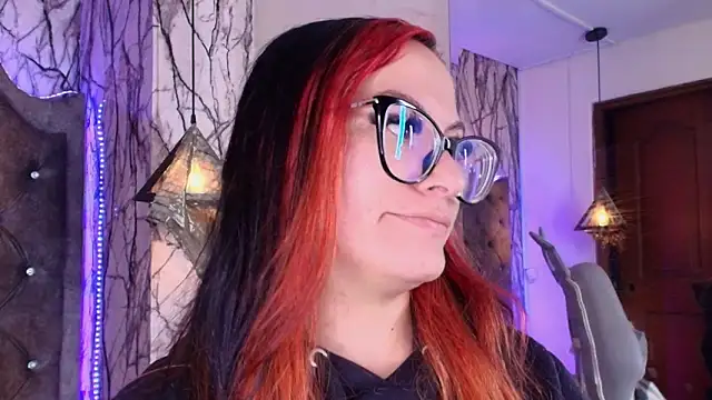 Snapshot of Zami_Escobar_of chatting on 02.25.26 Zami Escobar of online show from 02.25.26