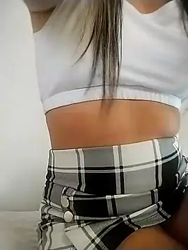 Snapshot of Ms_lunaRose chatting on 11.19.25 Ms lunaRose online show from 11.19.25