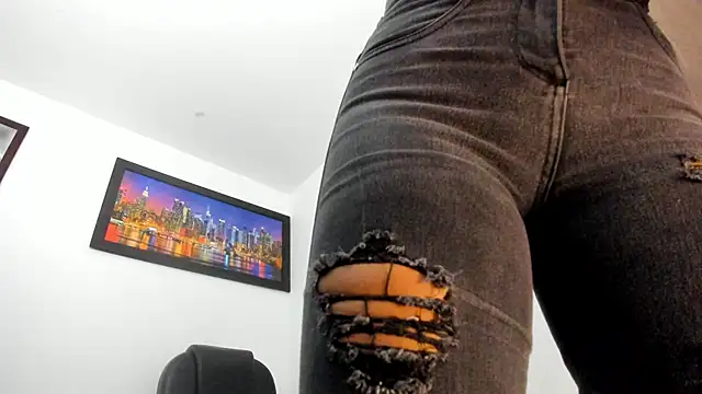 Snapshot of Ms_lunaRose chatting on 11.30.25 Ms lunaRose online show from 11.30.25