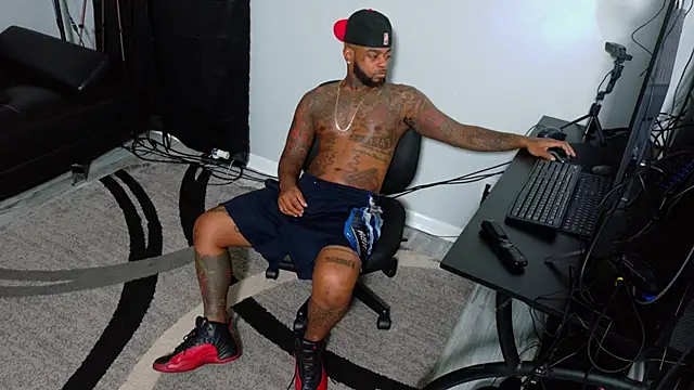 SLANGONDEMHOES online show from 11.14.25