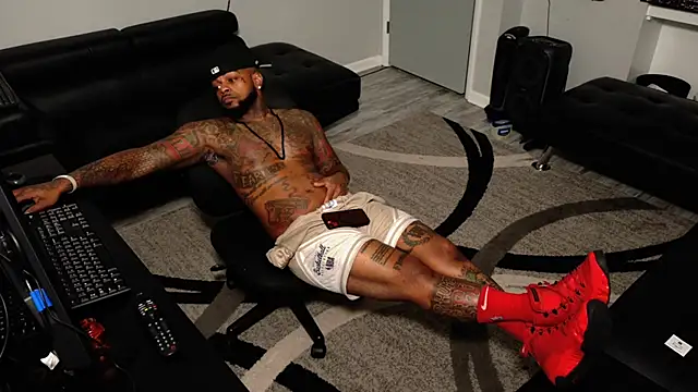 SLANGONDEMHOES online show from 02.10.26