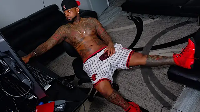 SLANGONDEMHOES online show from 04.06.26