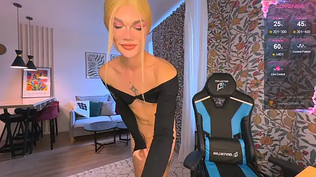 Snapshot of my-muse chatting on 09.20.25 my-muse online show from 09.20.25