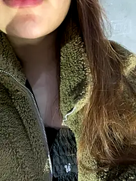 Hinne07 online show from 11.04.25