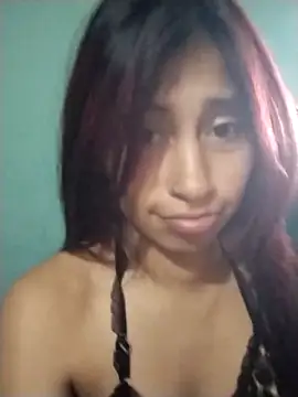 Snapshot of Pocahontas_tw chatting on 11.01.25 Pocahontas tw online show from 11.01.25