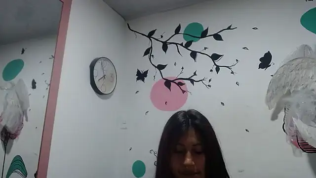 Snapshot of Pocahontas_tw chatting on 11.09.25 Pocahontas tw online show from 11.09.25