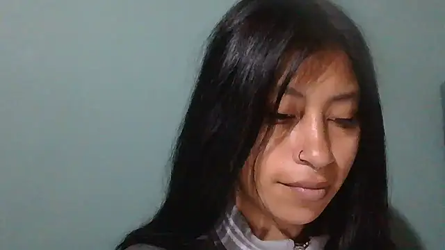 Snapshot of Pocahontas_tw chatting on 12.04.25 Pocahontas tw online show from 12.04.25