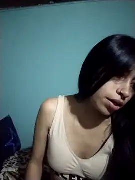 Snapshot of Pocahontas_tw chatting on 12.15.25 Pocahontas tw online show from 12.15.25