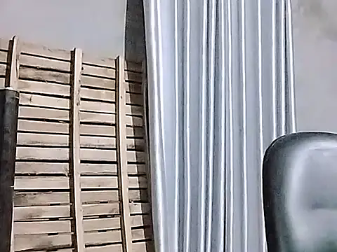 Siglemom sexy online show from 10.31.25