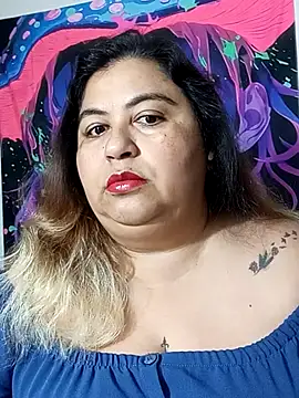 Snapshot of curvy_diva_ chatting on 11.03.25 curvy diva online show from 11.03.25