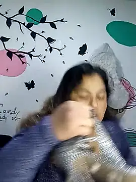 Snapshot of curvy_diva_ chatting on 11.06.25 curvy diva online show from 11.06.25