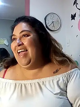 Snapshot of curvy_diva_ chatting on 11.09.25 curvy diva online show from 11.09.25