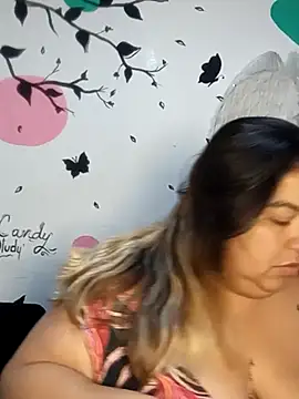 Snapshot of curvy_diva_ chatting on 11.12.25 curvy diva online show from 11.12.25