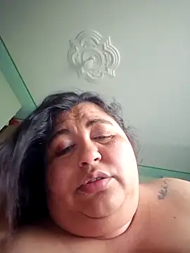 Snapshot of curvy_diva_ chatting on 11.13.25 curvy diva online show from 11.13.25