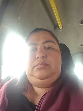 Snapshot of curvy_diva_ chatting on 11.28.25 curvy diva online show from 11.28.25