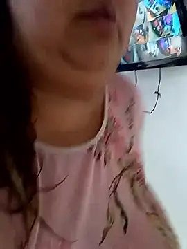 Snapshot of curvy_diva_ chatting on 11.29.25 curvy diva online show from 11.29.25