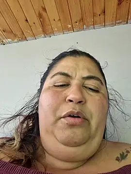 Snapshot of curvy_diva_ chatting on 12.14.25 curvy diva online show from 12.14.25