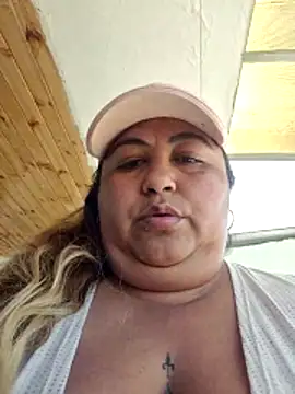 curvy diva  online show from 02.05.26