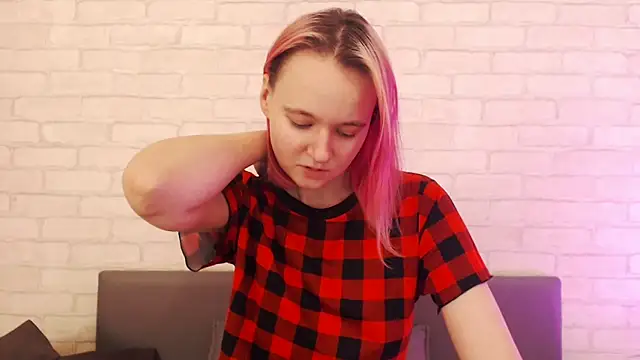 Ericha Stone online show from 11.19.25