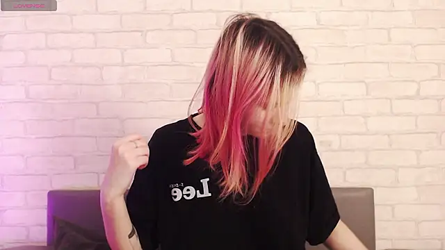 Ericha Stone online show from 02.03.26