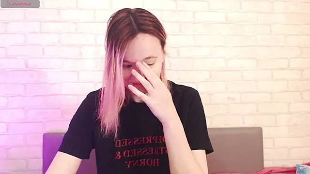 Ericha Stone online show from 04.17.26