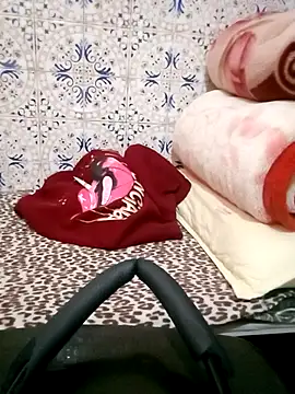 Snapshot of Mayamimi chatting on 11.18.25 Mayamimi online show from 11.18.25