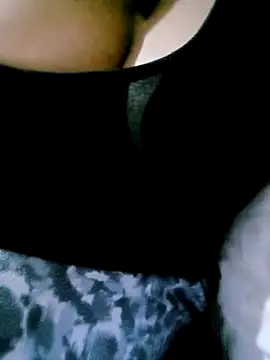 Snapshot of Mayamimi chatting on 11.22.25 Mayamimi online show from 11.22.25