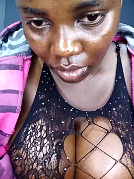 TheSpiceyQueen online show from 10.29.25