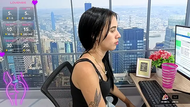 Snapshot of vanesa19_ chatting on 09.10.25 vanesa19 online show from 09.10.25