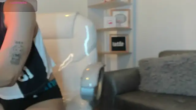 Angeel of lust online show from 11.14.25