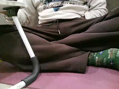 Snapshot of sexypunjabi26 chatting on 12.15.25 sexypunjabi26 online show from 12.15.25