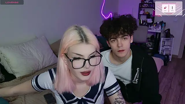 Alice18James online show from 09.27.25