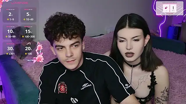 Alice18James online show from 10.05.25