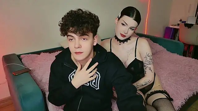 Alice18James online show from 11.09.25