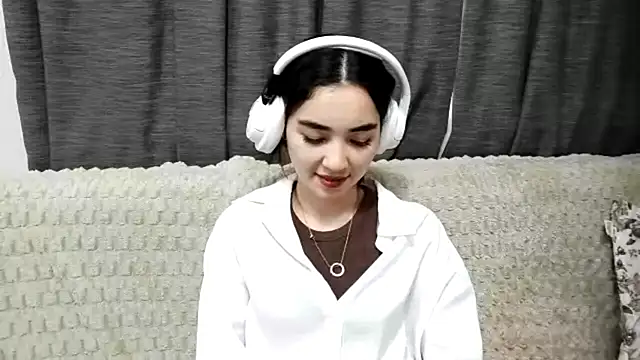 Snapshot of TAG_MIGGI chatting on 09.15.25 TAG MIGGI online show from 09.15.25