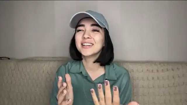 Snapshot of TAG_MIGGI chatting on 10.30.25 TAG MIGGI online show from 10.30.25