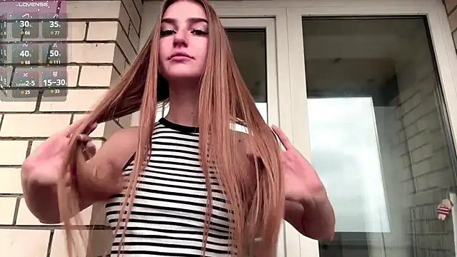 Snapshot of SweetJinny88 chatting on 11.06.25 SweetJinny88 online show from 11.06.25