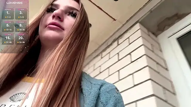 Snapshot of SweetJinny88 chatting on 11.22.25 SweetJinny88 online show from 11.22.25