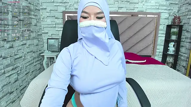 Amal Bakir online show from 11.21.25