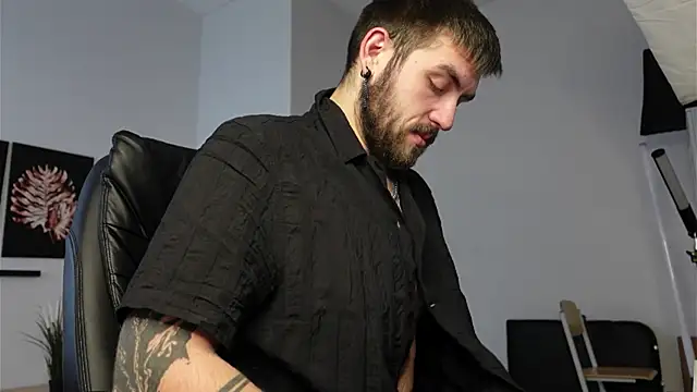 Mike Platano online show from 10.04.25